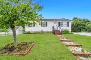 23 Hemlock Dr, Mastic Beach, NY 11951 - Photo 5