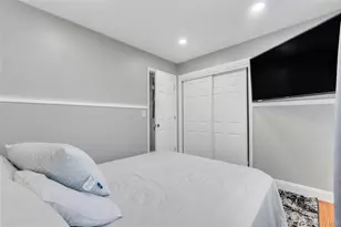 23 Hemlock Dr, Mastic Beach, NY 11951 - Photo 19