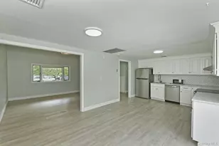 88 Matsunaye Dr, Medford, NY 11763 - Photo 9