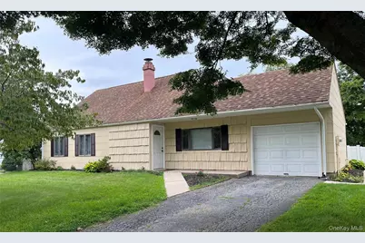 88 Matsunaye Drive, Medford, NY 11763 - Photo 1