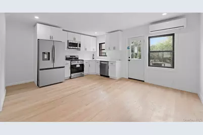 11464 204th Street, Saint Albans, NY 11412 - Photo 3