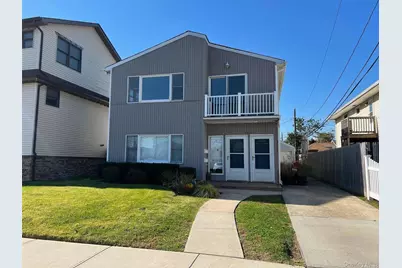 563 Neptune Boulevard #Upper, Long Beach, NY 11561 - Photo 1