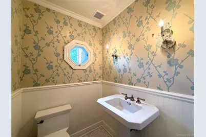 2 Saint Marks Place, Cold Spring Harbor, NY 11724 - Photo 15