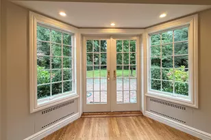 2 St Marks Pl, Cold Spring Harbor, NY 11724 - Photo 11