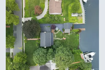 84 Ocean Avenue, Amityville, NY 11701 - Photo 49