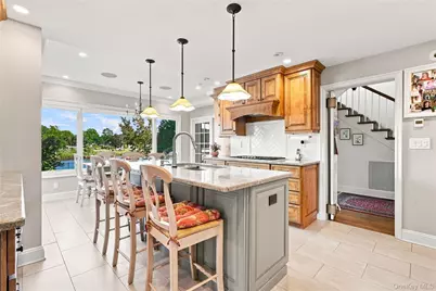 84 Ocean Avenue, Amityville, NY 11701 - Photo 15