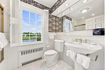 84 Ocean Avenue, Amityville, NY 11701 - Photo 37