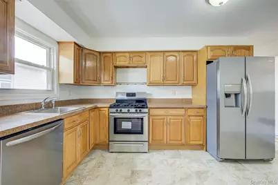 146-20 28th Avenue, Whitestone, NY 11357 - Photo 31