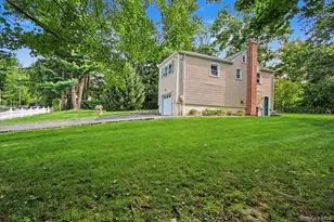 2978 Springhurst Ct, Yorktown Heights, NY 10598 - Photo 37