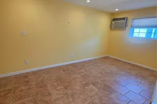 164-15 98th St, Howard Beach, NY 11414 - Photo 19