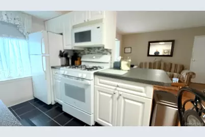 5 El Camino Court #5, Coram, NY 11727 - Photo 7