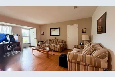 5 El Camino Court #5, Coram, NY 11727 - Photo 9