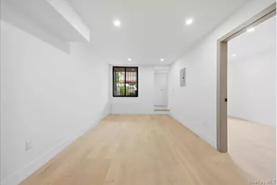 122 E 46th Street, Brooklyn, NY 11203 - Photo 5