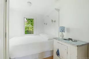 1100 (Aka 702 Linnett) 7th St, Greenport, NY 11944 - Photo 7