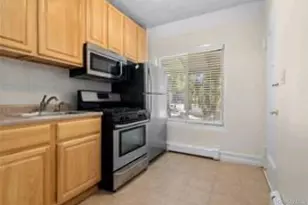 836 Revere Ave, Bronx, NY 10465 - Photo 9