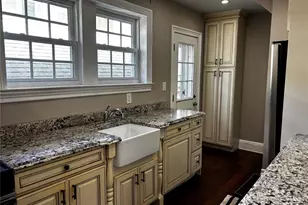 36-10 217th St, Bayside, NY 11361 - Photo 9