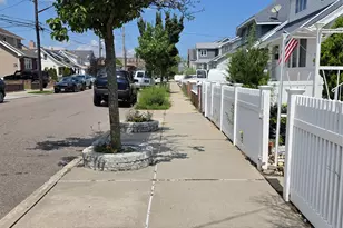 160-41 99th St, Howard Beach, NY 11414 - Photo 5