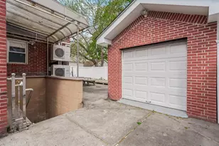 252-15 82nd Ave, Bellerose, NY 11426 - Photo 23