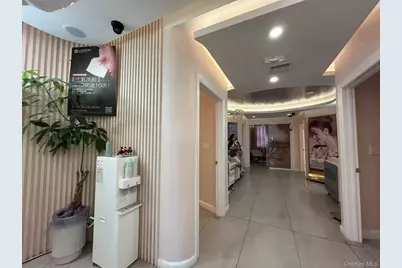 39-10 Main St #306, Flushing, NY 11354 - Photo 5