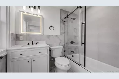41 Chase Lane, Levittown, NY 11756 - Photo 21