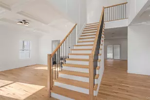 41 Chase Ln, Levittown, NY 11756 - Photo 3