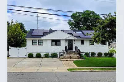 49 Miller Boulevard, Syosset, NY 11791 - Photo 1