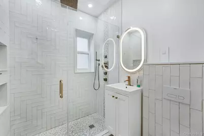 251 E 46th Street #1A, Brooklyn, NY 11203 - Photo 23