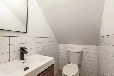 10418 89th Avenue, Richmond Hill, NY 11418 - Photo 11