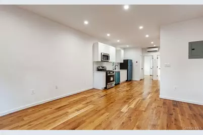 10418 89th Avenue, Richmond Hill, NY 11418 - Photo 13