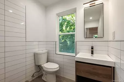 10418 89th Avenue, Richmond Hill, NY 11418 - Photo 9