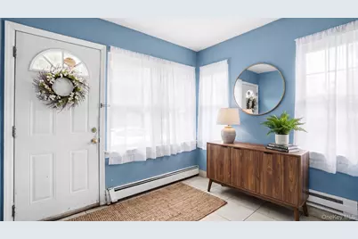 139 5th Avenue, Bay Shore, NY 11706 - Photo 9