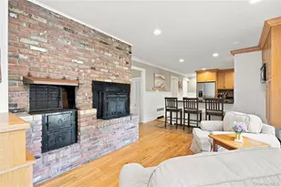 4 Salt Meadow Ln, Bayport, NY 11705 - Photo 21