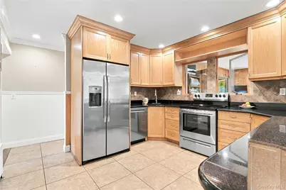 4 Saltmeadow Lane, Bayport, NY 11705 - Photo 17