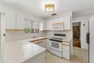2 Peter A Beet Dr, Cortlandt Manor, NY 10567 - Photo 9