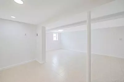 407 W Main Street, Babylon, NY 11702 - Photo 29