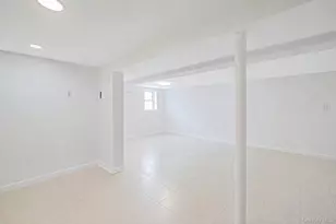 407 W Main St, Babylon, NY 11702 - Photo 29