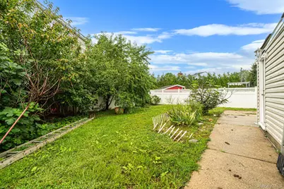407 W Main Street, Babylon, NY 11702 - Photo 9