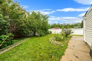 407 W Main St, Babylon, NY 11702 - Photo 9