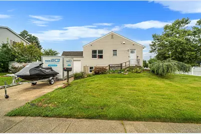407 W Main Street, Babylon, NY 11702 - Photo 3