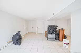407 W Main St, Babylon, NY 11702 - Photo 31