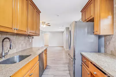 407 W Main Street, Babylon, NY 11702 - Photo 21