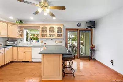 4 Briary Road, Dobbs Ferry, NY 10522 - Photo 9