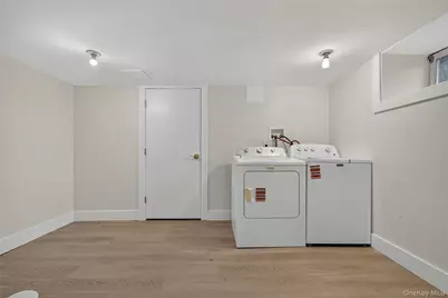 16 Maple Avenue, West Nyack, NY 10994 - Photo 27