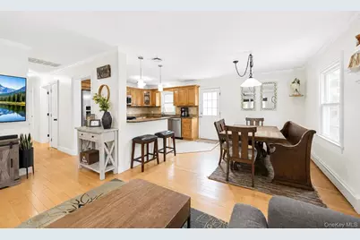 18 Hillcrest Road, Rocky Point, NY 11778 - Photo 9