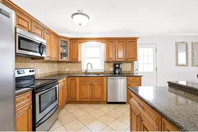 18 Hillcrest Road, Rocky Point, NY 11778 - Photo 15