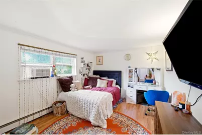 17 Jerome Street, Smithtown, NY 11787 - Photo 13