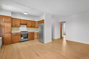 25 Trinity Pl, New Rochelle, NY 10805 - Photo 7