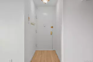 25 Trinity Pl, New Rochelle, NY 10805 - Photo 3