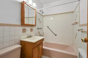 25 Trinity Pl, New Rochelle, NY 10805 - Photo 9