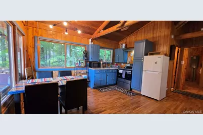 586 Lake Shore Lane, Narrowsburg, NY 12764 - Photo 5